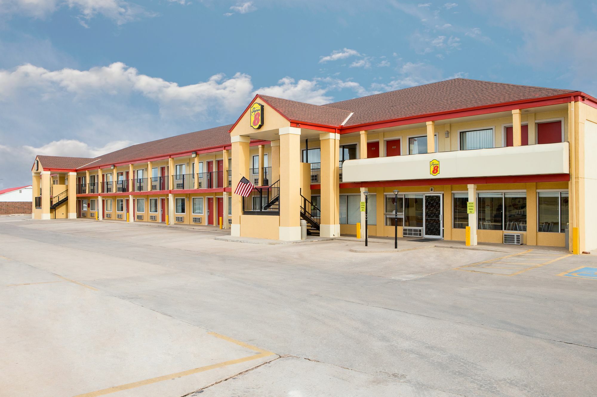 Super 8 By Wyndham Woodward Ξενοδοχείο Εξωτερικό φωτογραφία